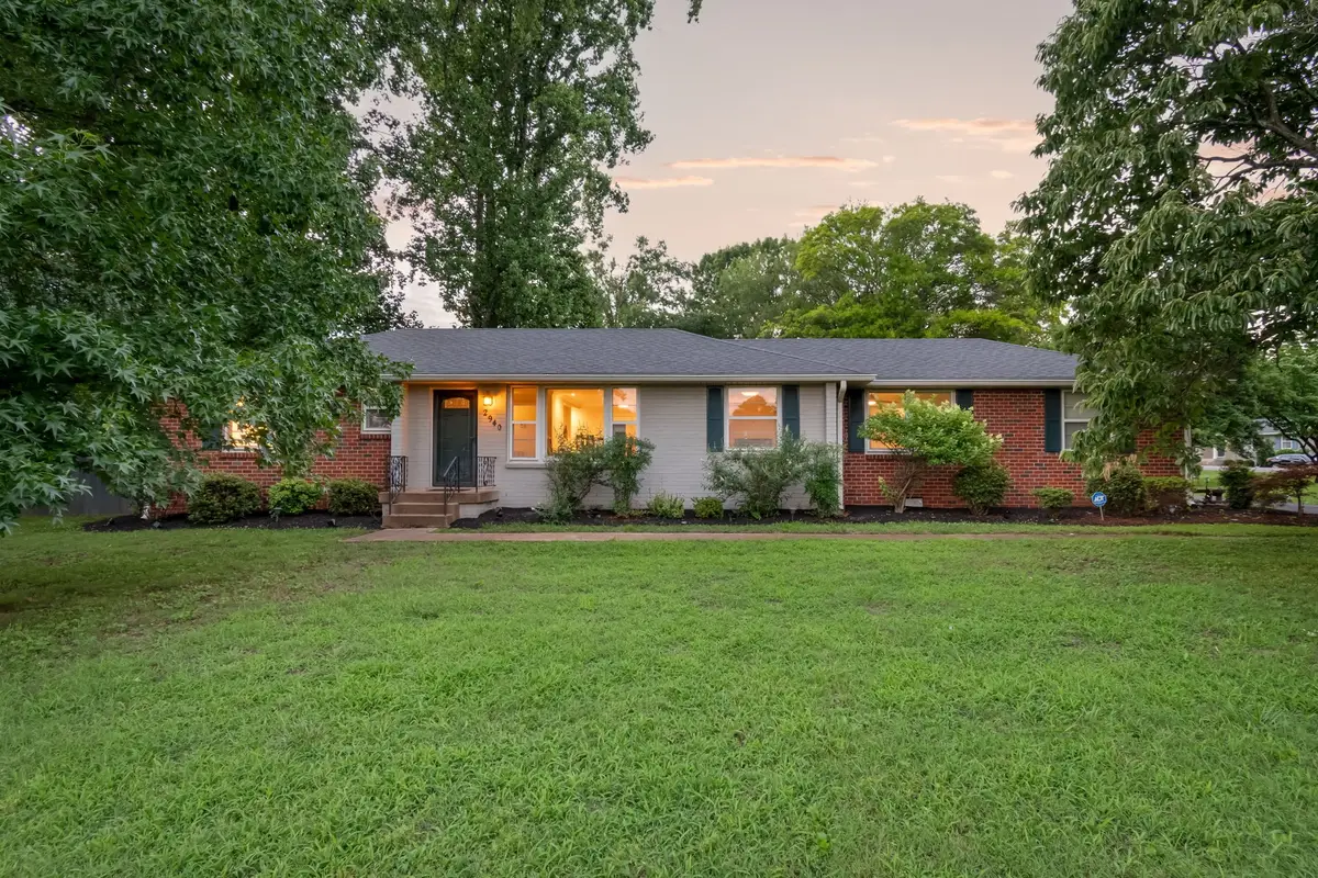 2940 Fernbrook Ln, Nashville, TN 37214 - #1
