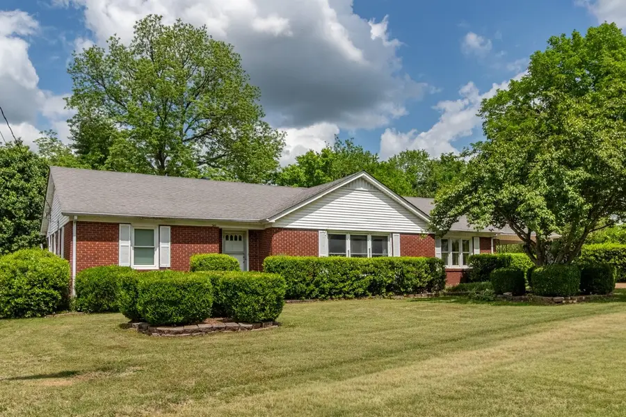544 E Madison St, Pulaski, TN 38478 - #3