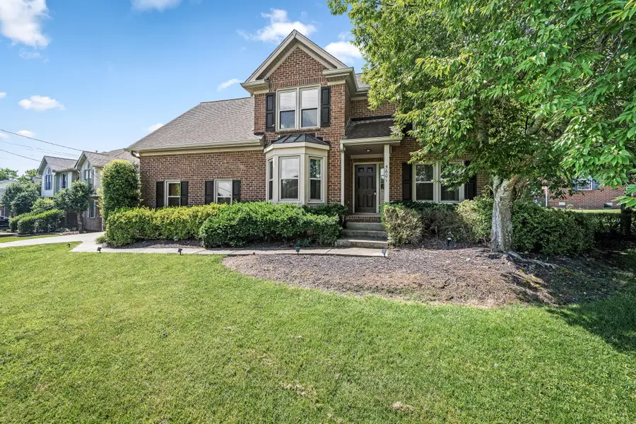 5601 Chestnutwood Trl, Hermitage, TN 37076 - #2
