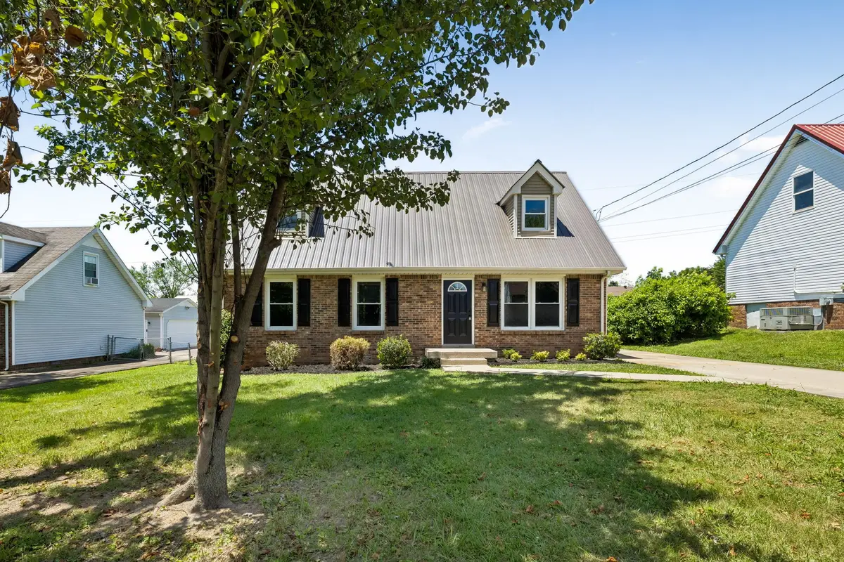 408 Helton Dr, Clarksville, TN 37042 - #1