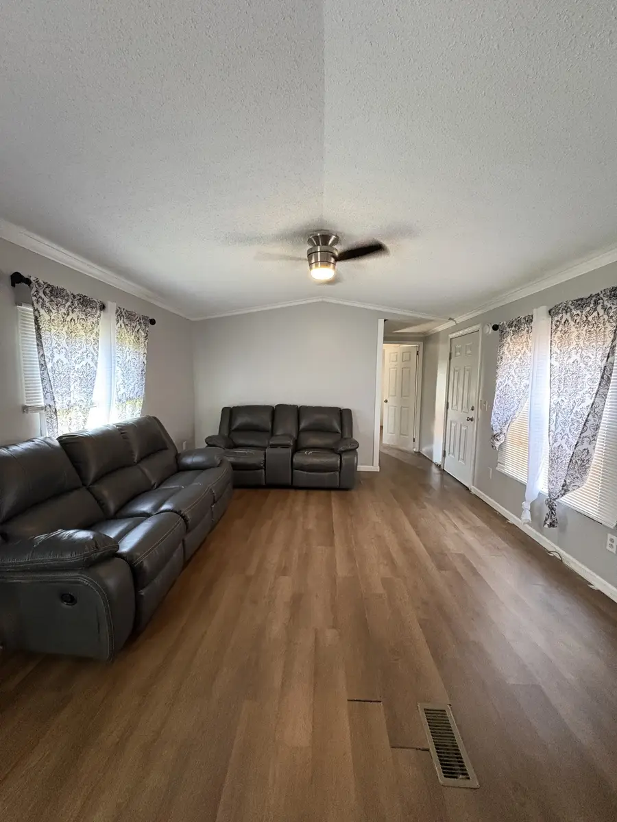 310 Sunset Dr, Sparta, TN 38583 - #3