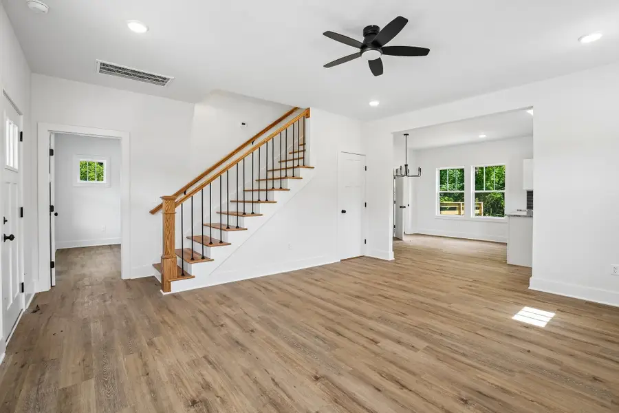 739 Rogers Rd, Gallatin, TN 37066 - #2
