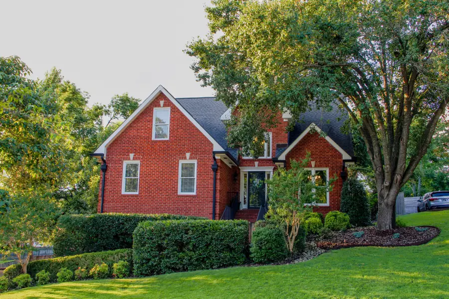 7229 River Bend Rd, Nashville, TN 37221 - #2