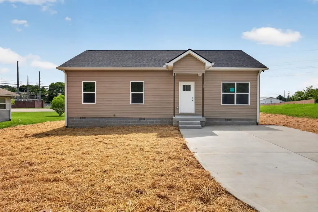22 Garrett Ave, Cookeville, TN 38501 - #1