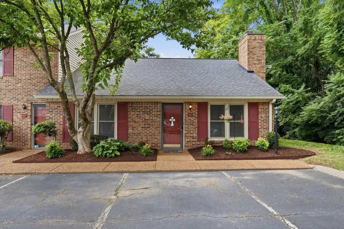 754 Kent Rd, Nashville, TN 37214 - #1