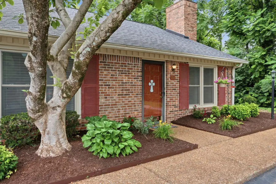 754 Kent Rd, Nashville, TN 37214 - #2