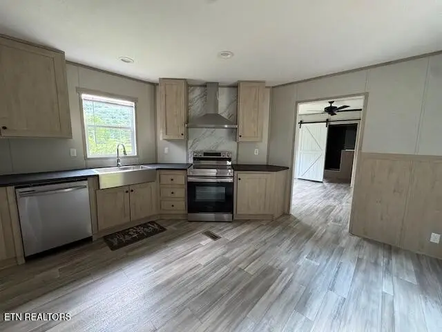 665 W Dumplin Valley Rd, Jefferson City, TN 37760 - #3