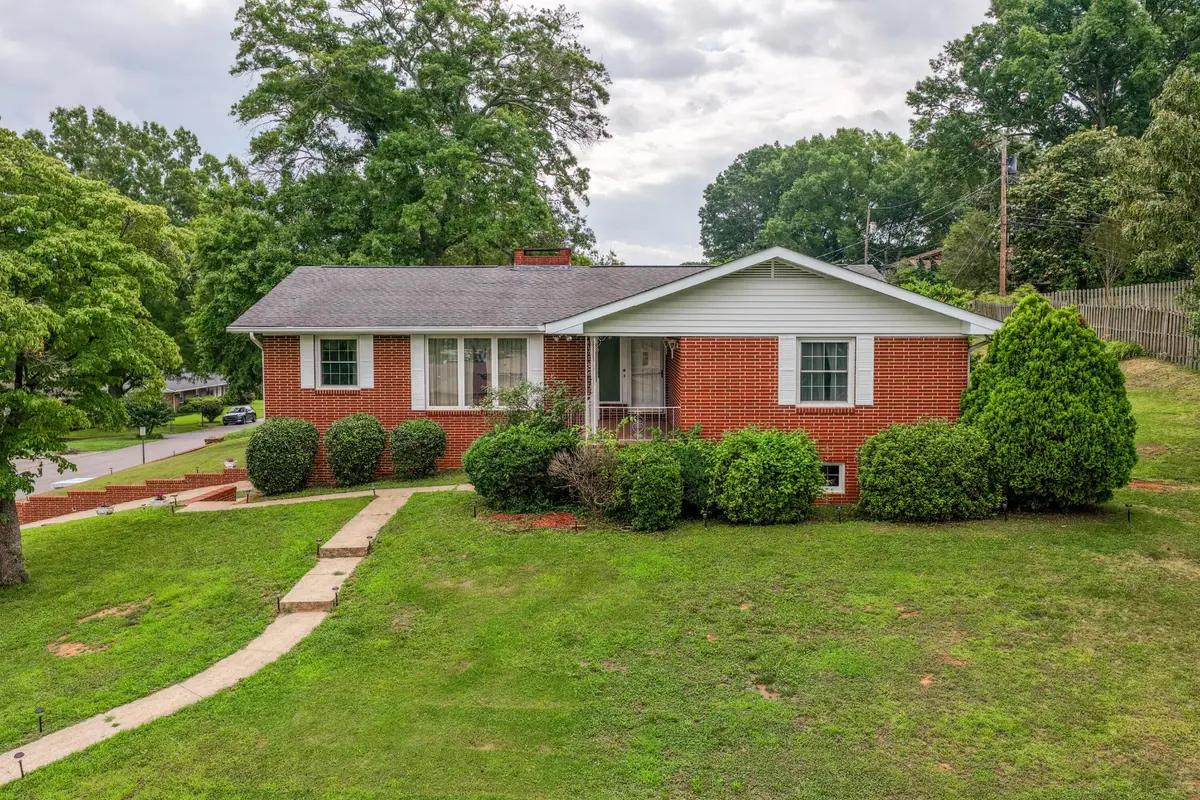 618 Melville Avenue, Chattanooga, TN 37412 - #1