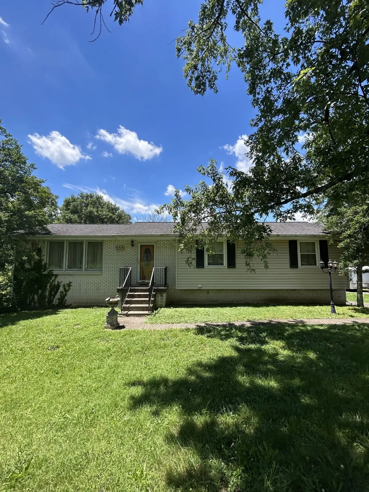 229 S Valley Rd S, Hendersonville, TN 37075 - #1