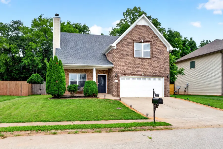935 Cherry Blossom Ln, Clarksville, TN 37040 - #3