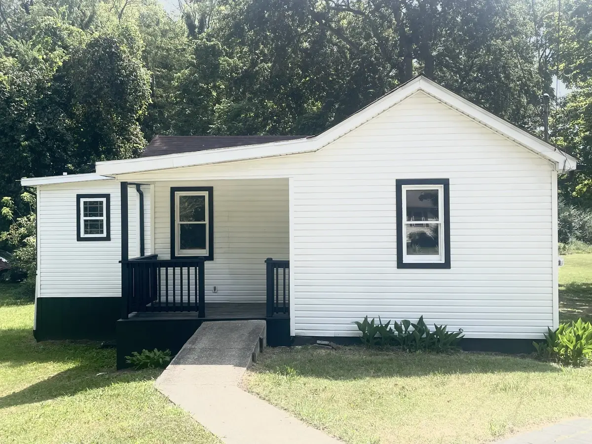 124 Edmondson Ferry Rd, Clarksville, TN 37040 - #1
