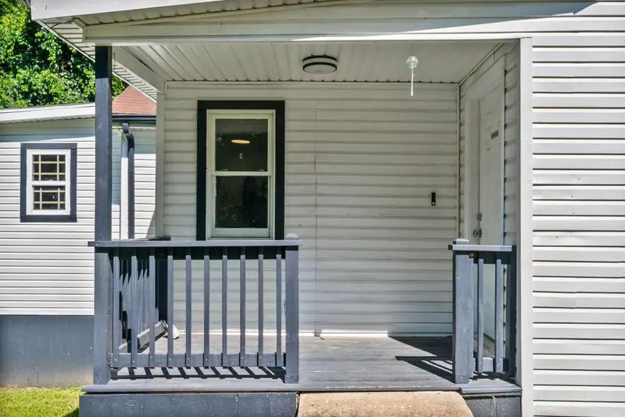 124 Edmondson Ferry Rd, Clarksville, TN 37040 - #3