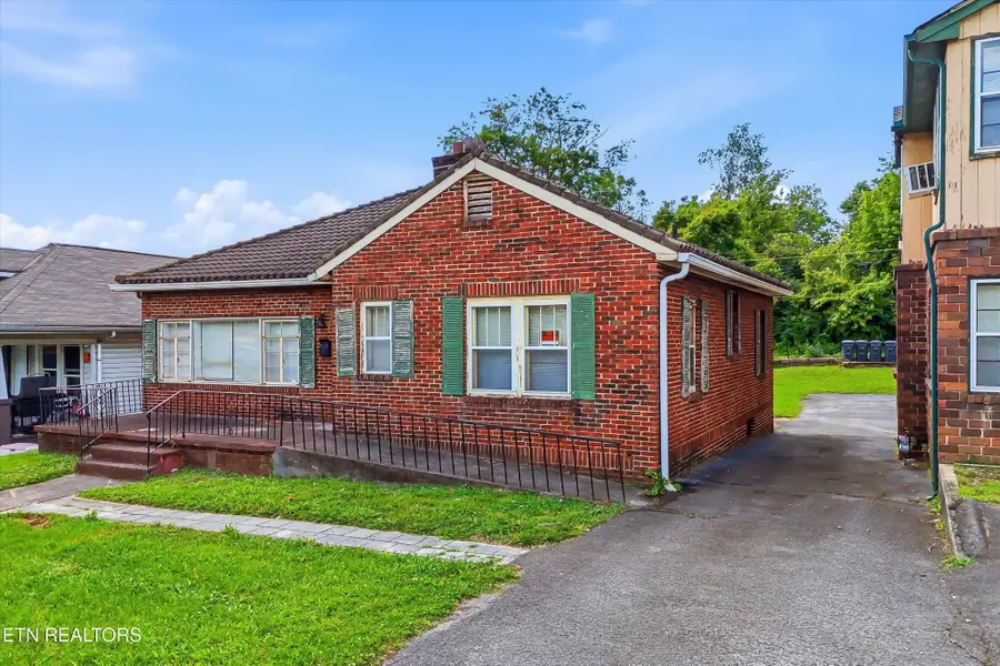 3208 E Magnolia Ave, Knoxville, TN 37914 - #2