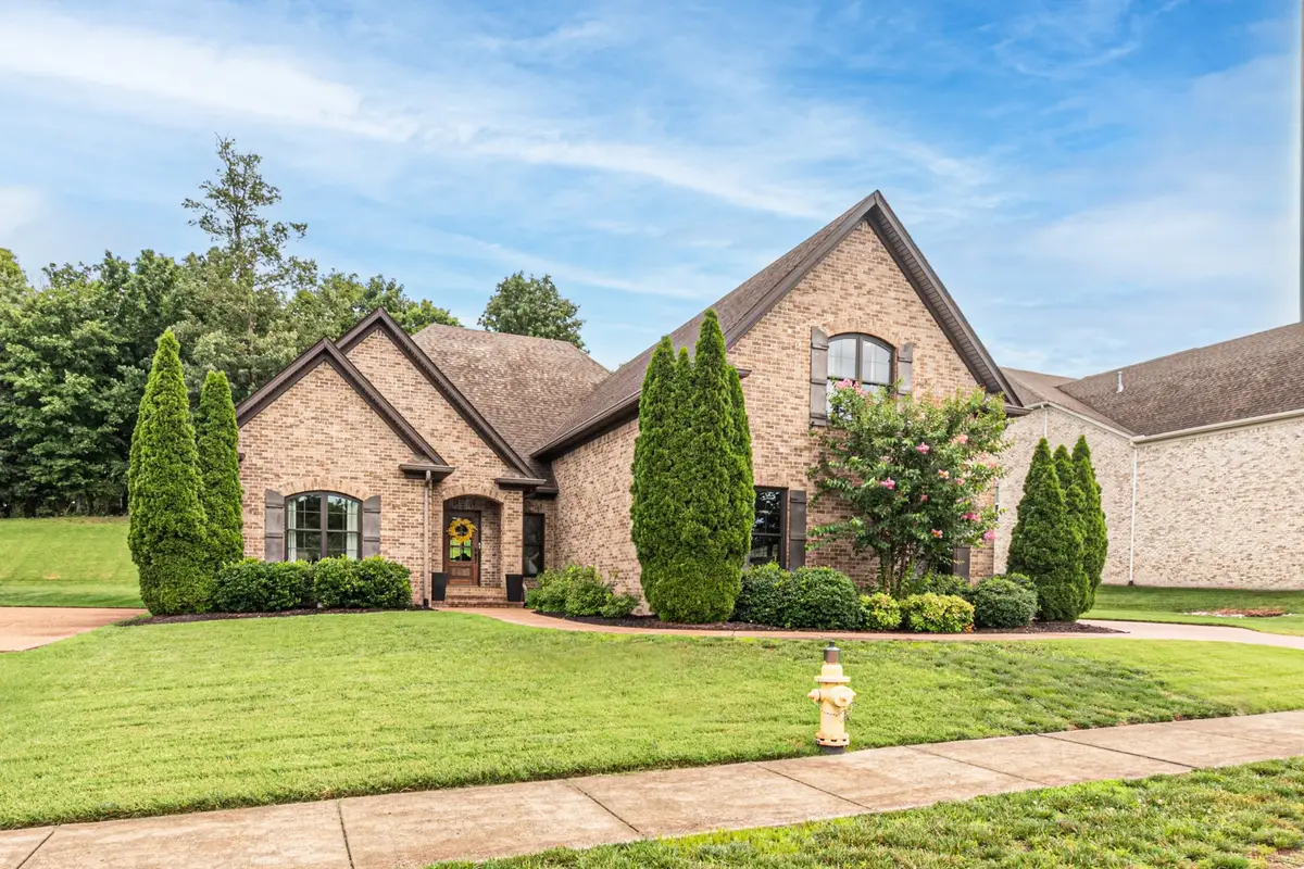 147 Fountain Brooke Dr, Hendersonville, TN 37075 - #1