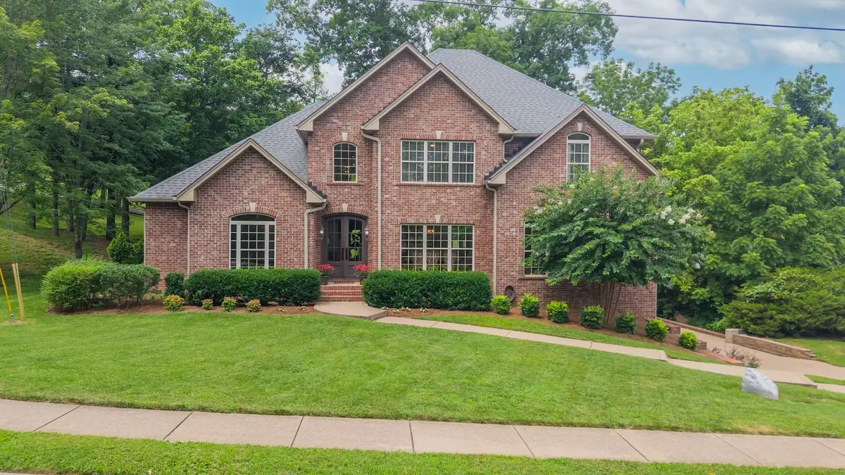 127 Country Hills Dr, Hendersonville, TN 37075 - #1