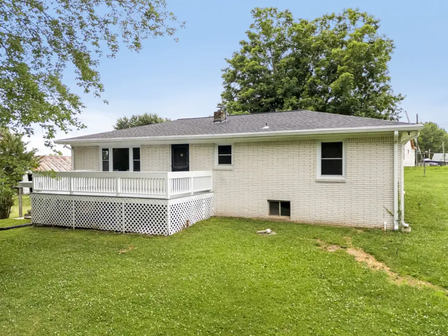 131 Bold Springs Rd, McEwen, TN 37101 - #2