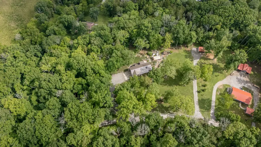 812 Tanglewood Dr, Woodbury, TN 37190 - #3
