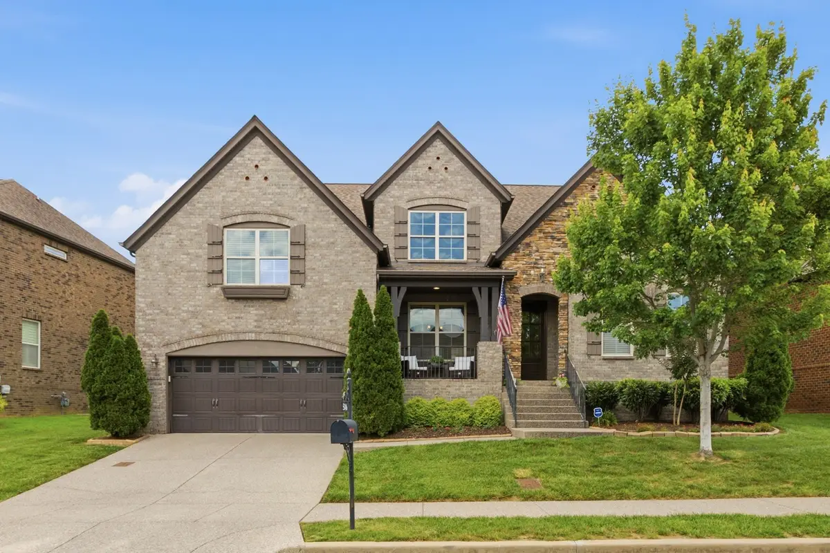5146 Mountainbrook Cir, Hermitage, TN 37076 - #1