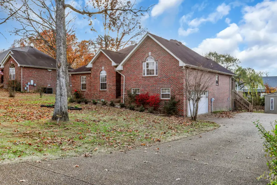 131 Lane Dr, Mount Juliet, TN 37122 - #2