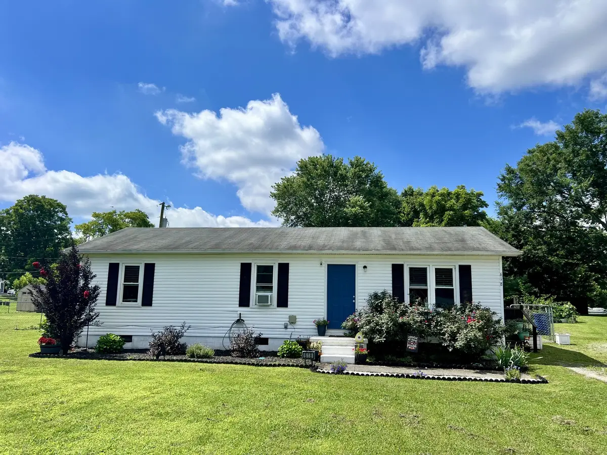 618 Coble Cir, Shelbyville, TN 37160 - #1
