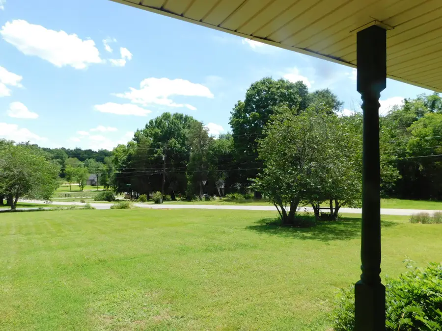 319 Harsh Ln, Castalian Springs, TN 37031 - #2