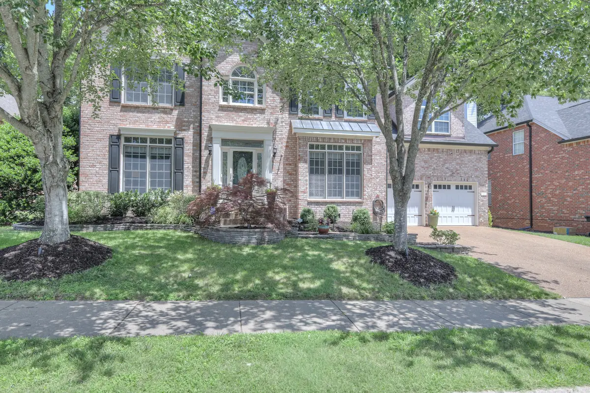 224 Stonehaven Cir, Franklin, TN 37064 - #1