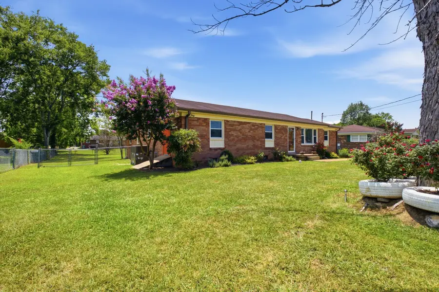 424 Sam Houston Dr, Lebanon, TN 37087 - #3
