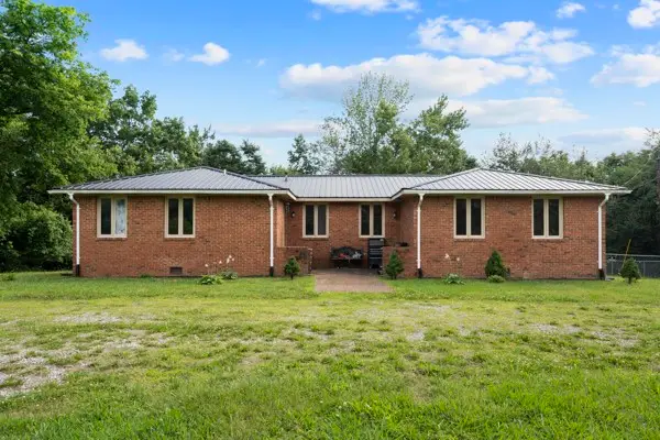 384 Columbia Ave, Centerville, TN 37033 - #2