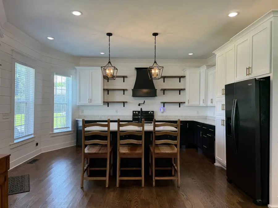 106 Lafayette Ave, Lawrenceburg, TN 38464 - #2