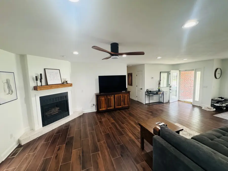 113 Stonegate Circle, Shelbyville, TN 37160 - #3