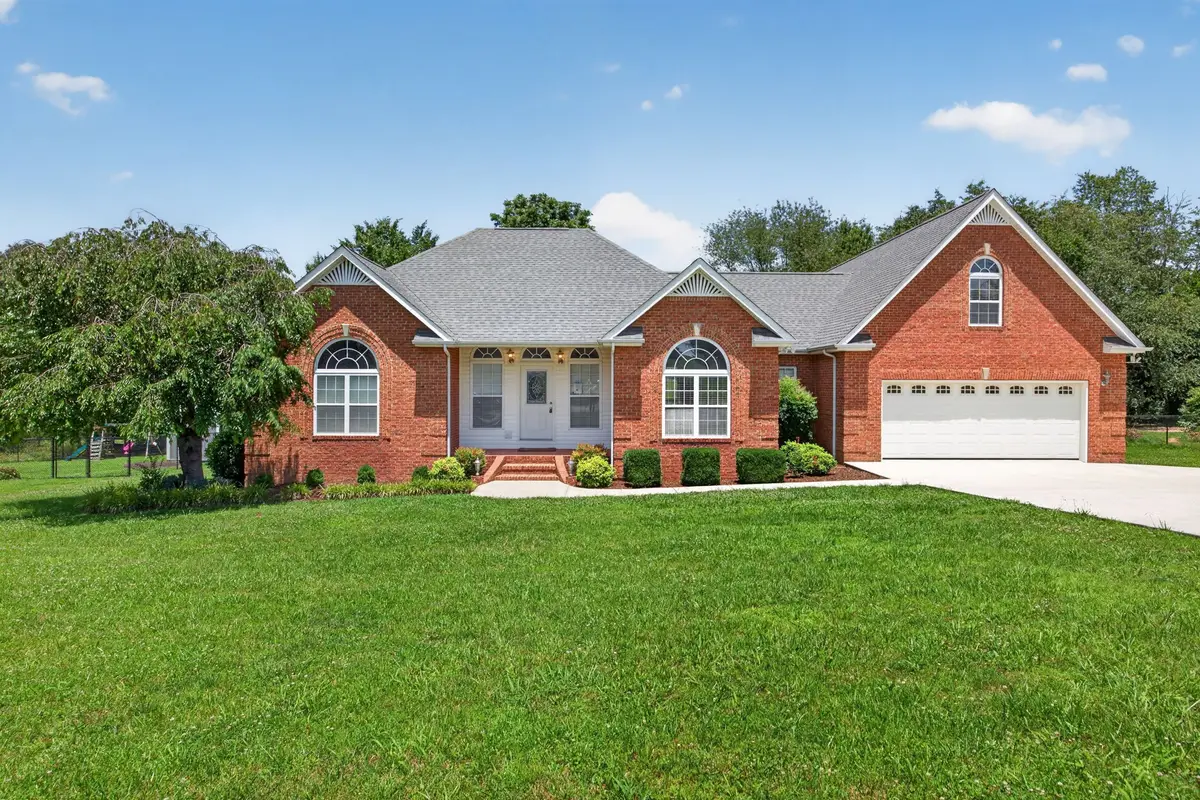 198 Imperial Dr, Sparta, TN 38583 - #1
