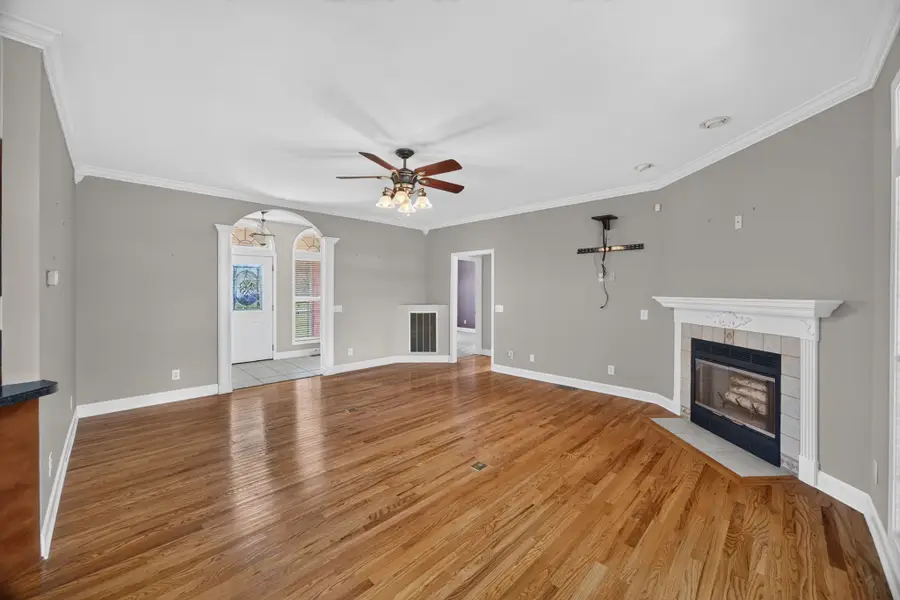 198 Imperial Dr, Sparta, TN 38583 - #3