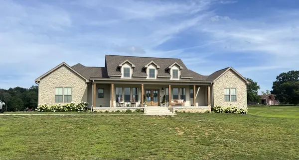 1139 Kateland Dr, Greenbrier, TN 37073