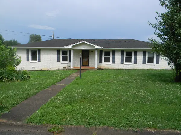 404 Shadow Dr N, Shelbyville, TN 37160