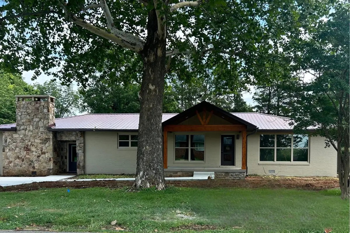 109 Oak Park, Winchester, TN 37398 - #1
