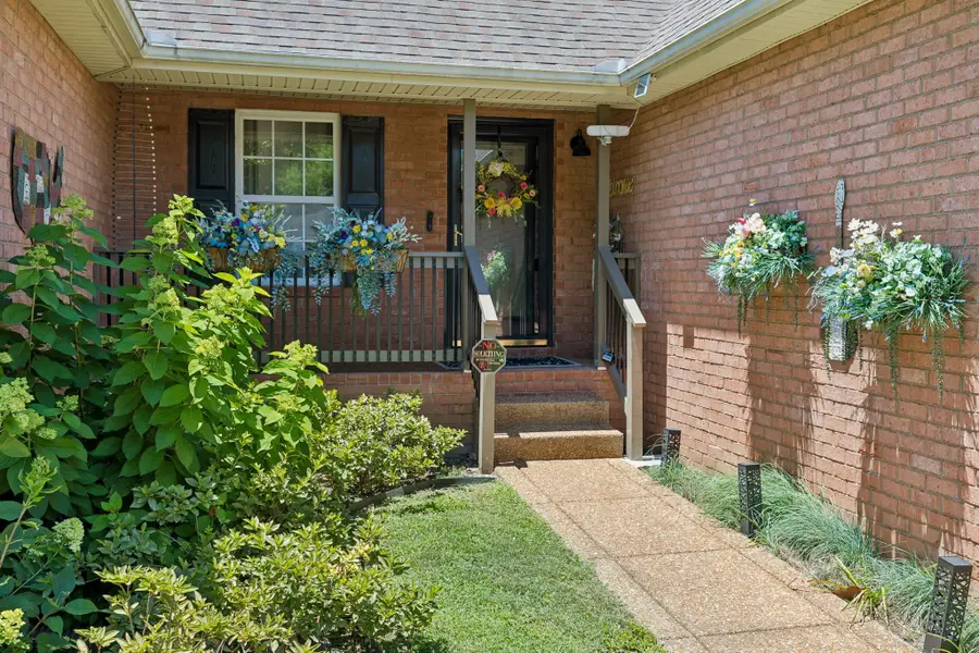 124 W Braxton Ln, Hendersonville, TN 37075 - #3