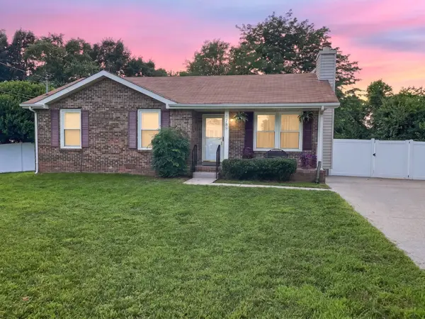 578 Donna Dr, Clarksville, TN 37042