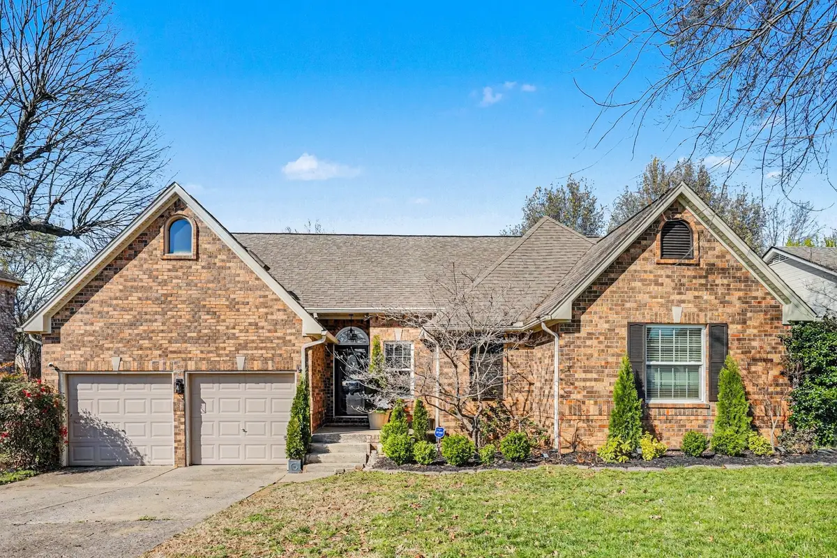 1605 Glen Trail Dr, Mount Juliet, TN 37122 - #1