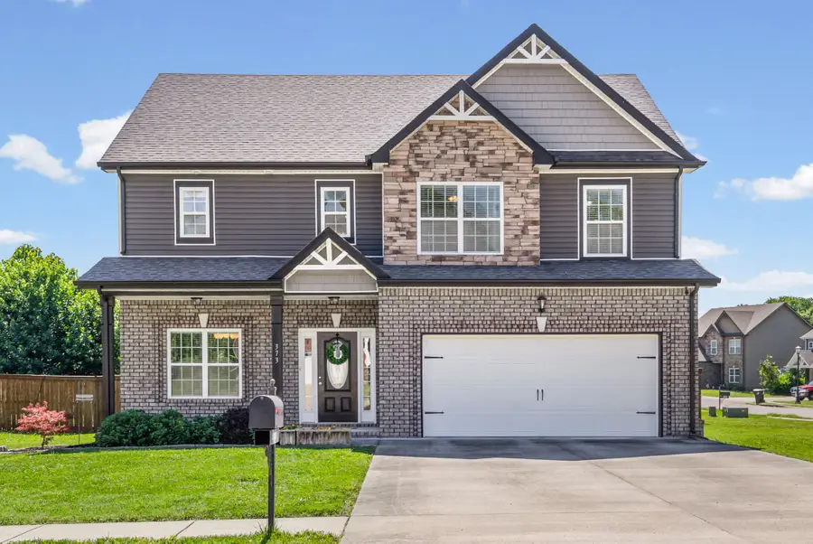 373 Abeline Dr, Clarksville, TN 37043 - #2