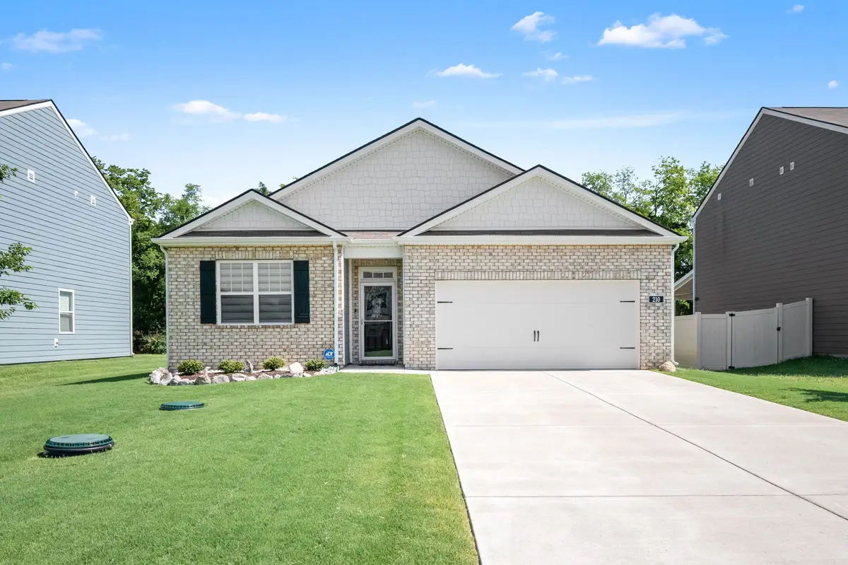 210 Welara St, Murfreesboro, TN 37129 - #1