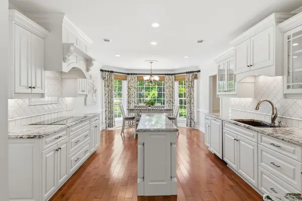 166 Cottonwood Dr, Franklin, TN 37069
