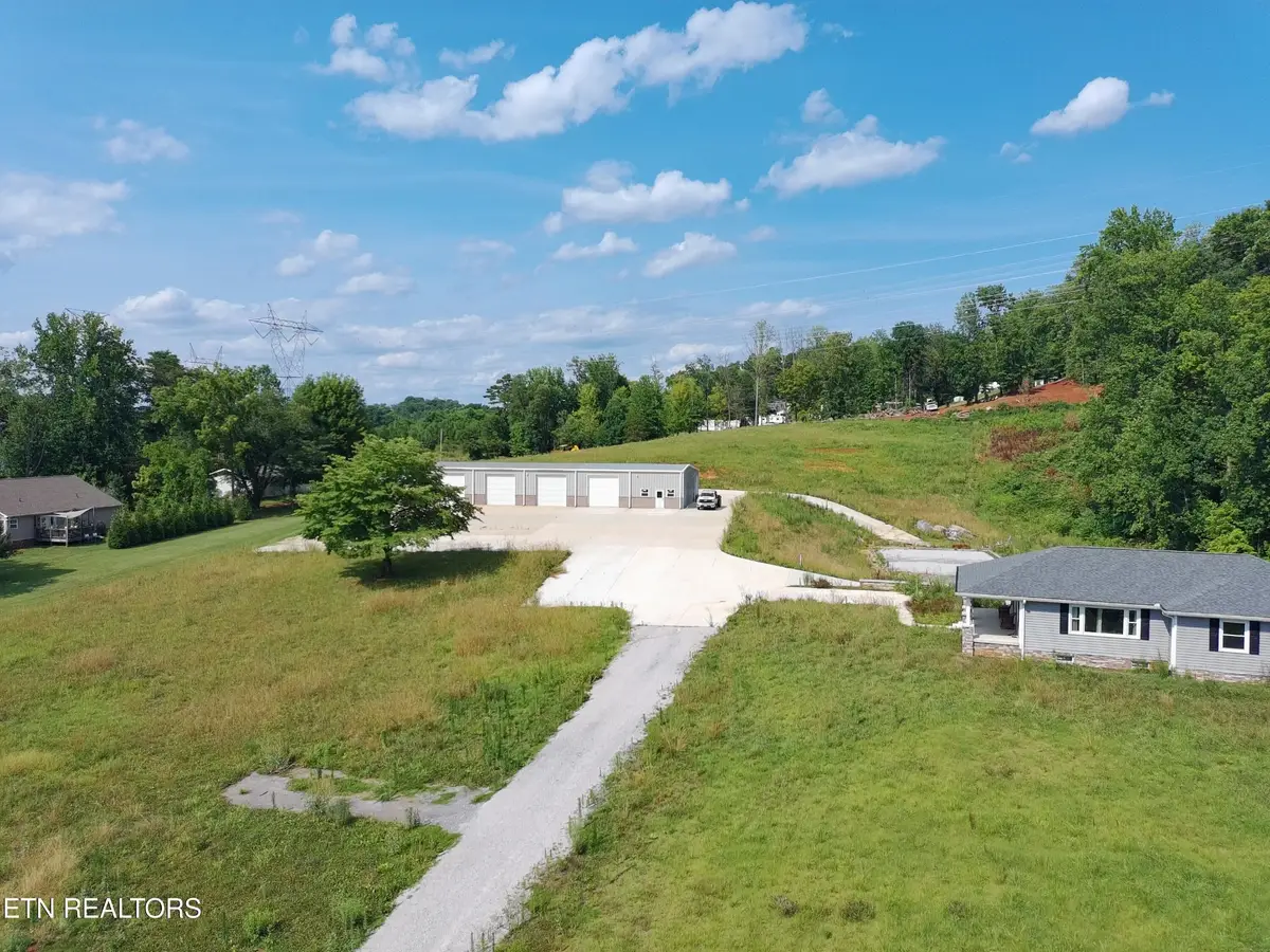 2662 Louisville Rd, Maryville, TN 37801 - #1