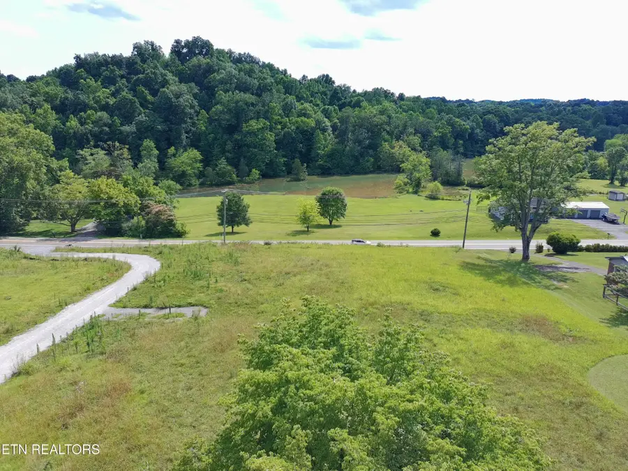 2662 Louisville Rd, Maryville, TN 37801 - #3