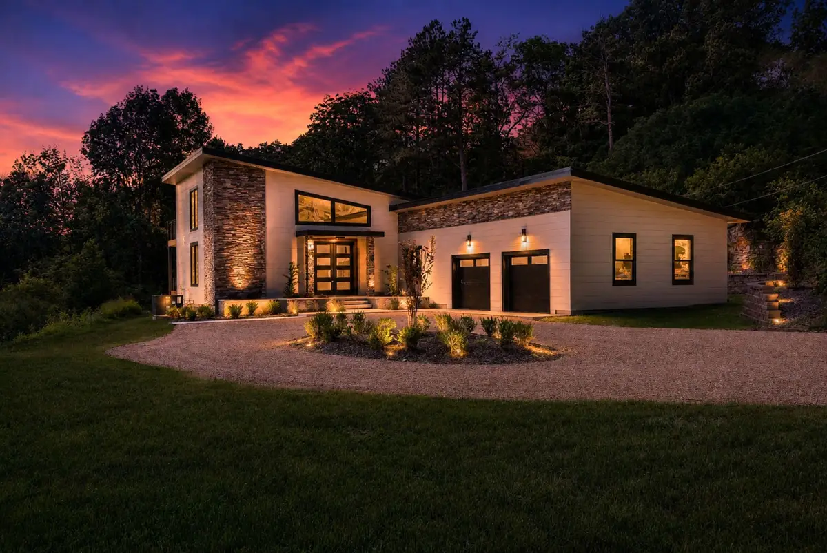 8519 Mccrory Ln, Nashville, TN 37221 - #1