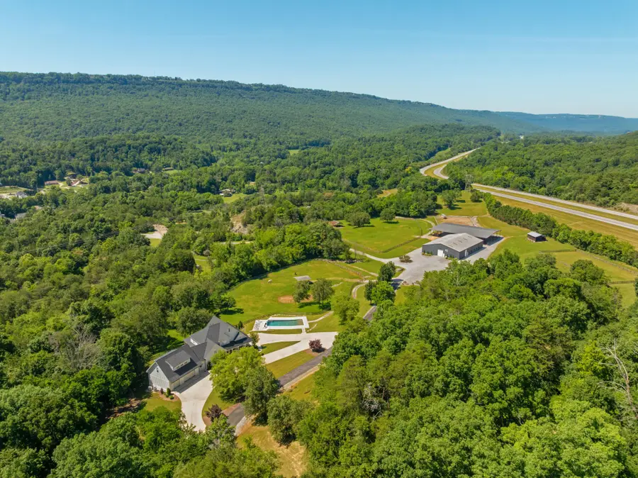 527 Reads Lake Road, Chattanooga, TN 37415 - #2