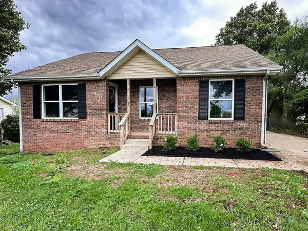 1303 Chucker Dr, Clarksville, TN 37042
