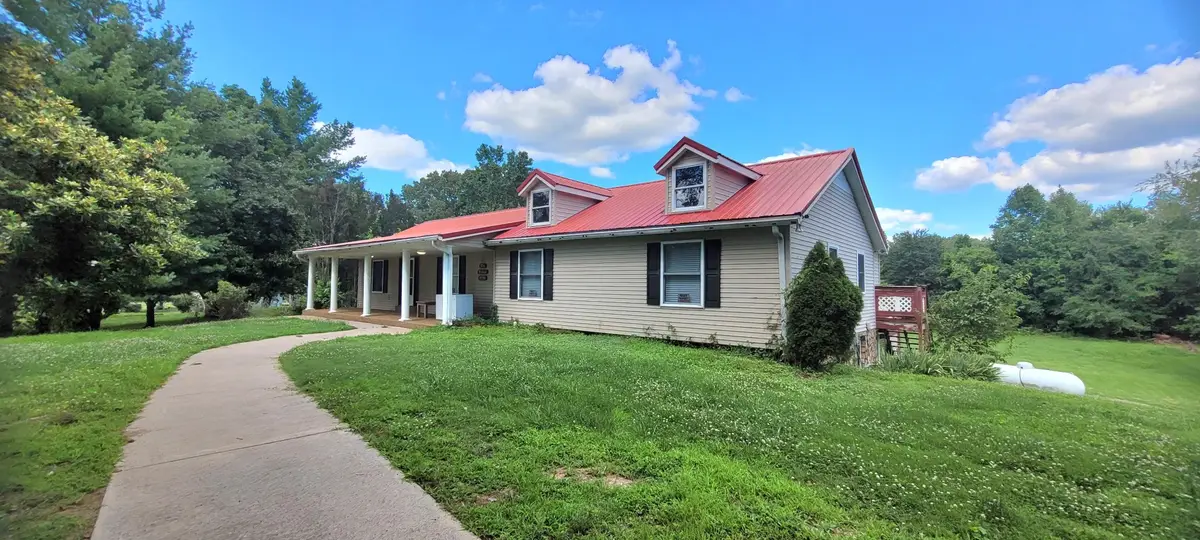 5255 N Mount Pleasant Rd, Greenbrier, TN 37073 - #1