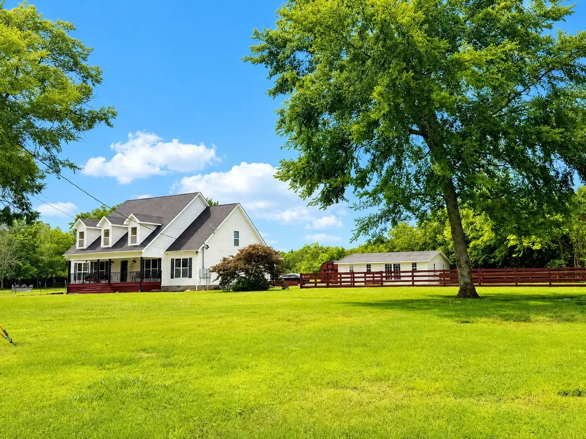 5123 Simmons Bluff Rd, Lebanon, TN 37090 - #1