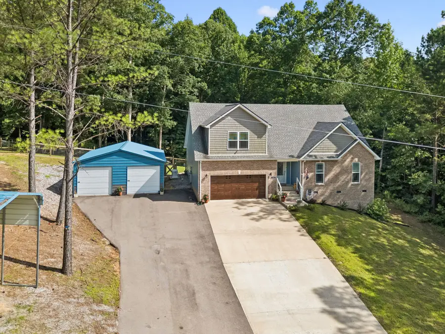 906 Riverwood Dr, Buchanan, TN 38222 - #2