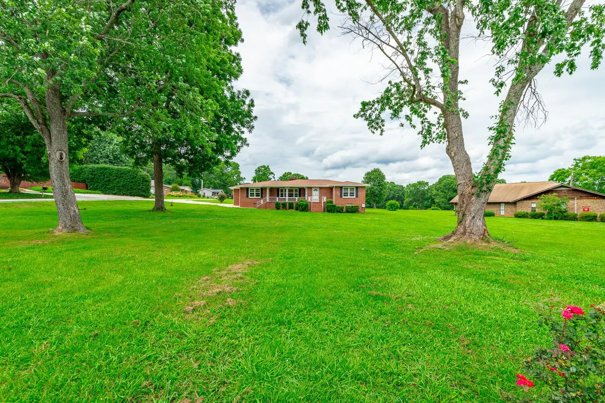 205 Five Points Road, Chickamauga, GA 30707 - #1